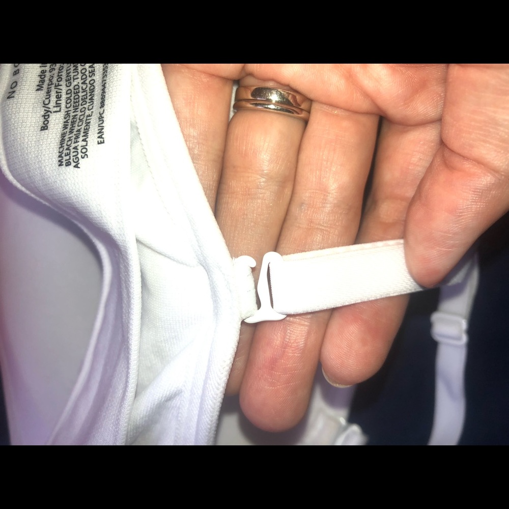 HOLD - Picture 4 of 5